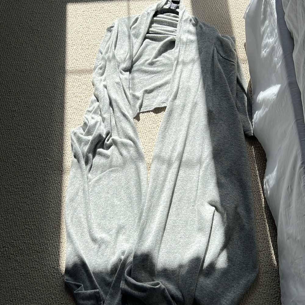 Line sweater. Size S